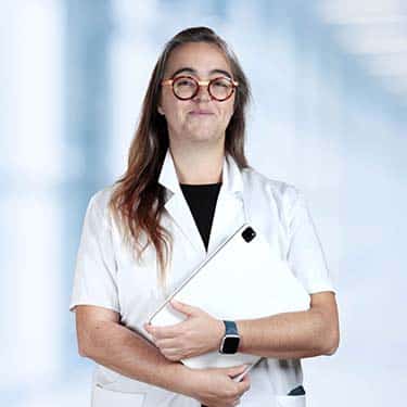 Dr. Claire Billault